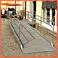 Treppenlifte, Treppenlift, Badewanne mit Tre, barrierefreies Bauen, behindertengerecht, altersgerecht